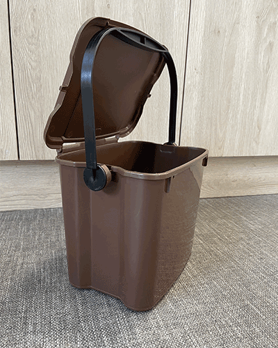 bio seau à compost de 7 litres ouvert