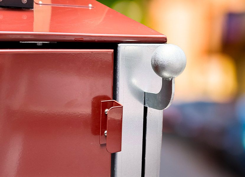 poignée PMR abri bac biodéchets